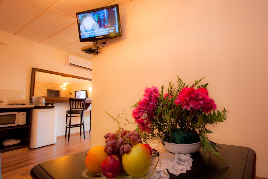 Shmulik'S Resort Couples Or Families Only Had Nes Phòng bức ảnh